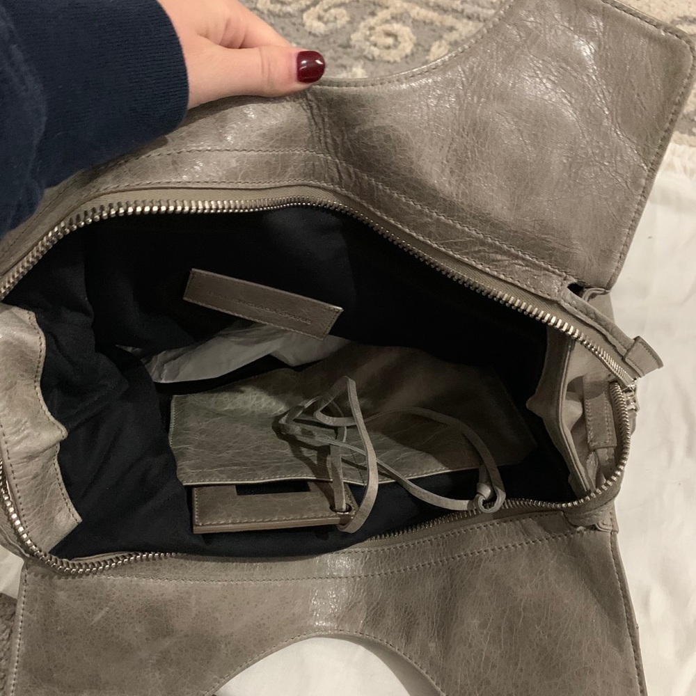 Vintage Balenciaga bag - Picture 6 of 12